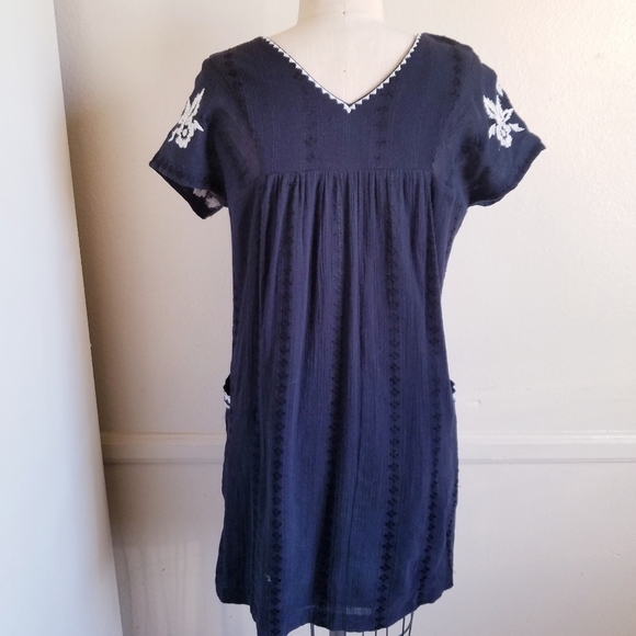 Lucky‎ Brand |Black Shift Dress +White Embr… - Picture 4 of 13